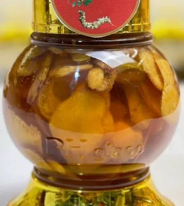 Rượu Sâm Nghệ Thuật 